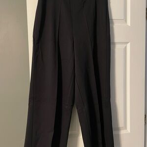 New- Adrianna Papell Women’s Classic Black Trousers. Wide leg. Size Large.